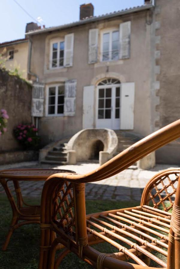 Un Dimanche Chez Julie Chambre Leontine Parthenay Luaran gambar